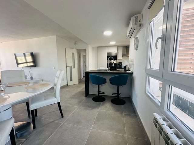 Apartamento de 3 habitaciones en Gran Alacant, Santa Pola en venta con piscina garaje - 235.000 € (Ref: 9321434)