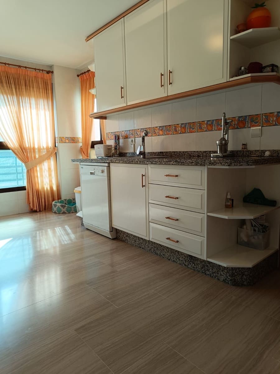 3 soverom Penthouse til salgs i Benidorm med svømmebasseng garasje - € 995 000 (Ref: 9348939)