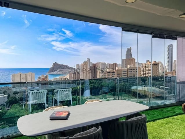 3 makuuhuone Huoneisto myytävänä paikassa Playa Poniente, Benidorm mukana uima-altaan 
autotalli - 870 000 € (Ref: 9378671)