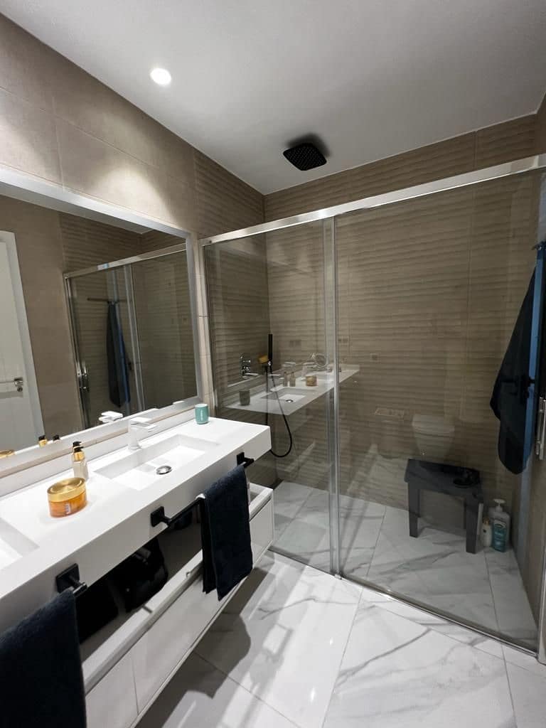 2 bedroom Apartment for sale in Benidorm with pool garage - € 670,000 (Ref: 9378672)