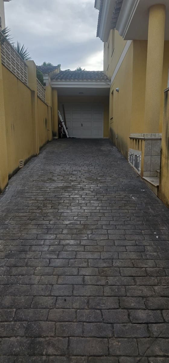 4 bedroom Villa for sale in Albir with pool garage - € 650,000 (Ref: 9418803)