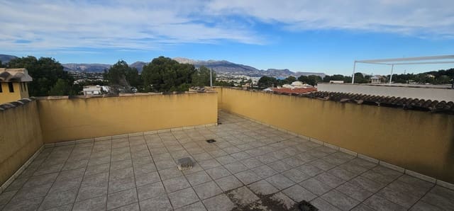 4 Zimmer Villa zu verkaufen in Albir, Alfaz del Pi / L'Alfàs del Pi mit Pool Garage - 650.000 € (Ref: 9418803)