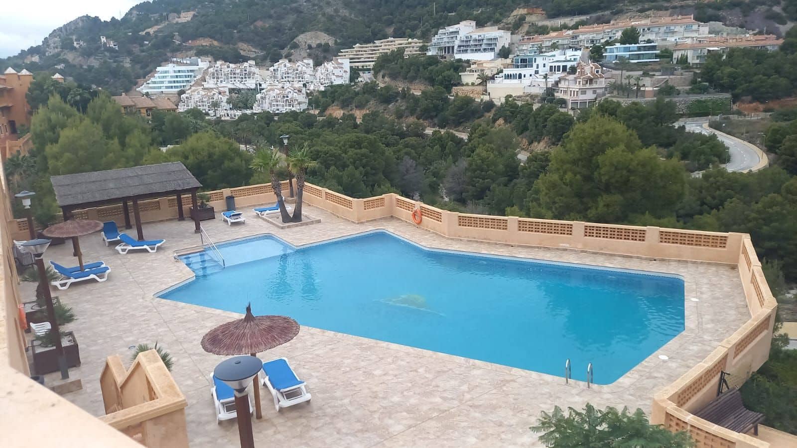 Apartamento de 2 habitaciones en Altea en venta con piscina - 249.000 € (Ref: 9554507)