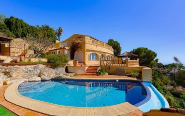4 bedroom Villa for sale in Galera de las Palmeras with pool garage - € 920,000 (Ref: 9689967)