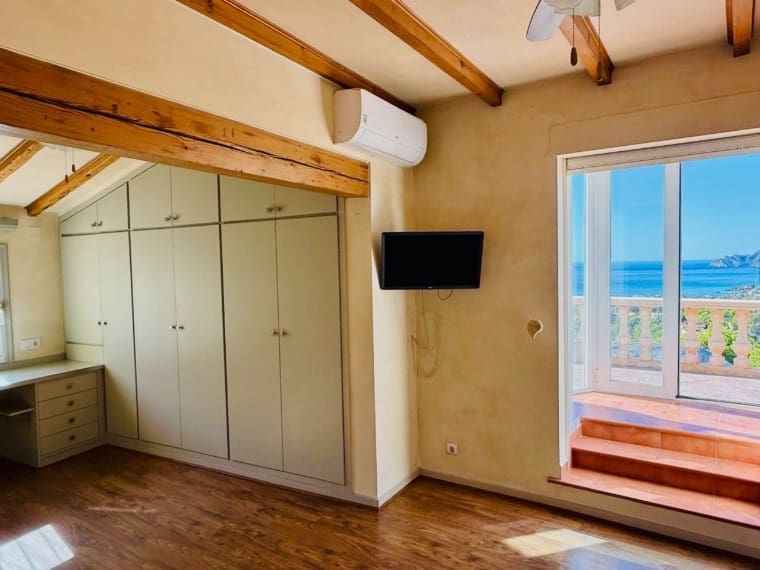 4 bedroom Villa for sale in Galera de las Palmeras with pool garage - € 920,000 (Ref: 9689967)