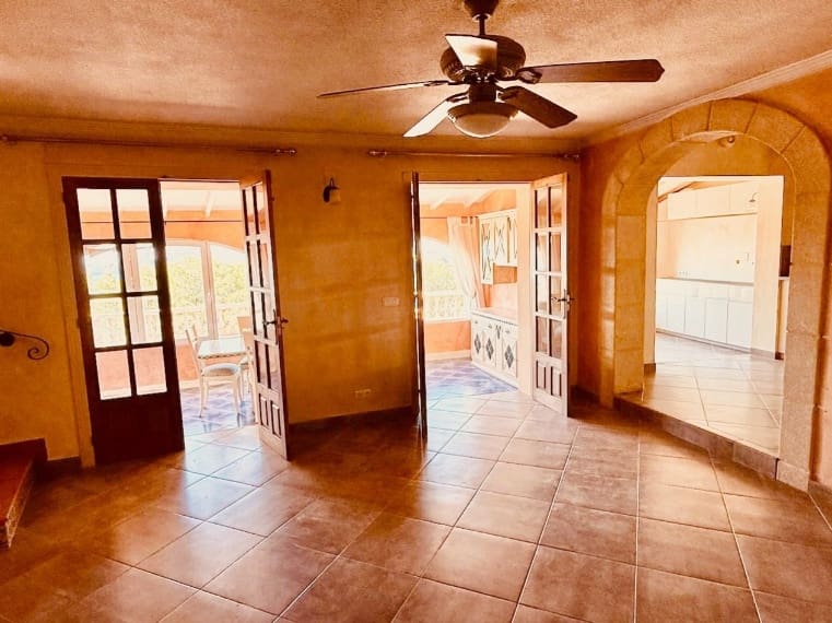 4 bedroom Villa for sale in Galera de las Palmeras with pool garage - € 920,000 (Ref: 9689967)