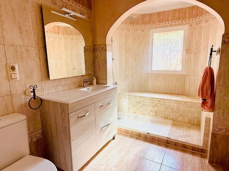 4 bedroom Villa for sale in Galera de las Palmeras with pool garage - € 920,000 (Ref: 9689967)