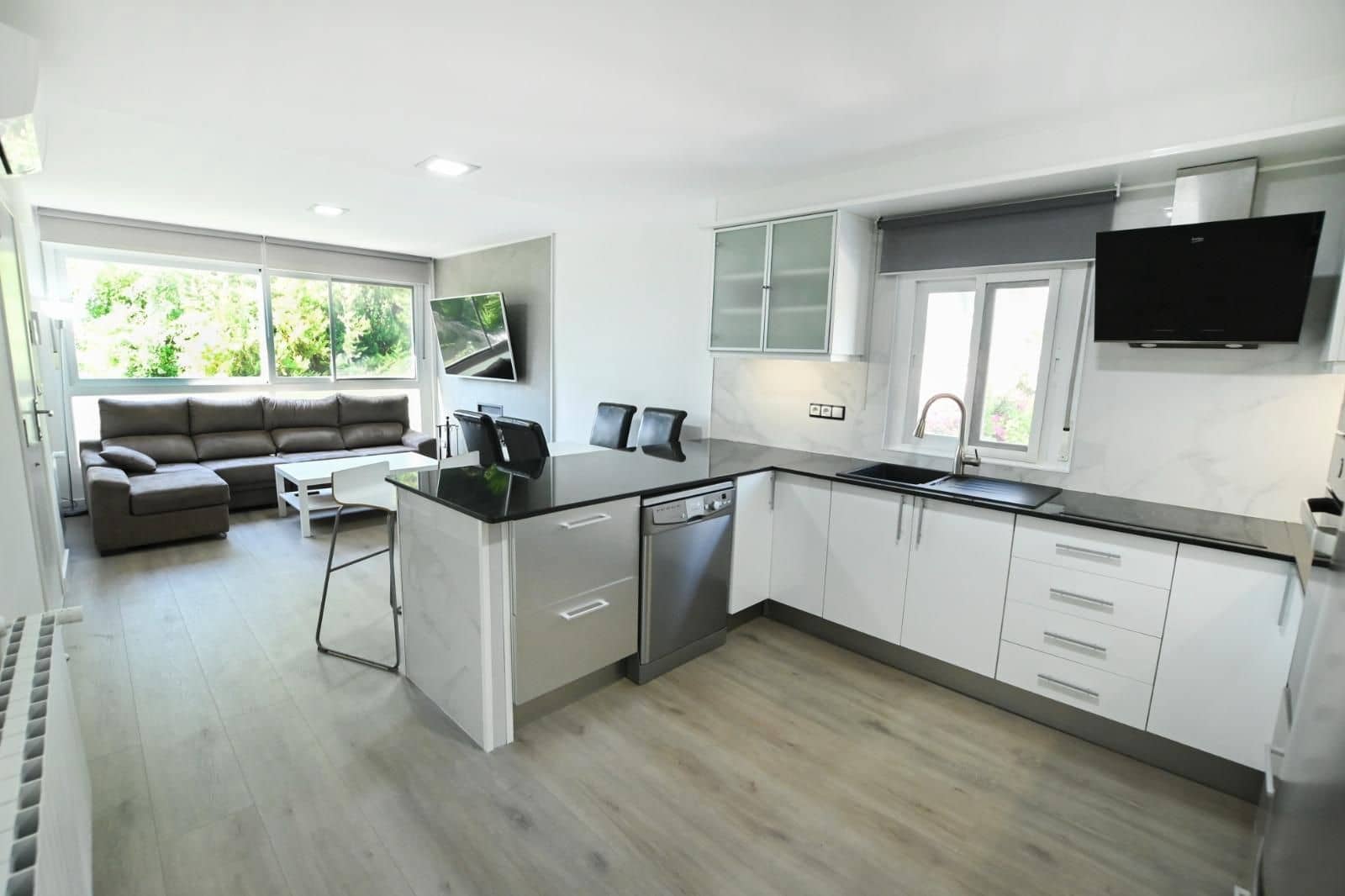 7 soveværelse Villa til salg i Calpe / Calp med swimmingpool - € 695.000 (Ref: 9772644)