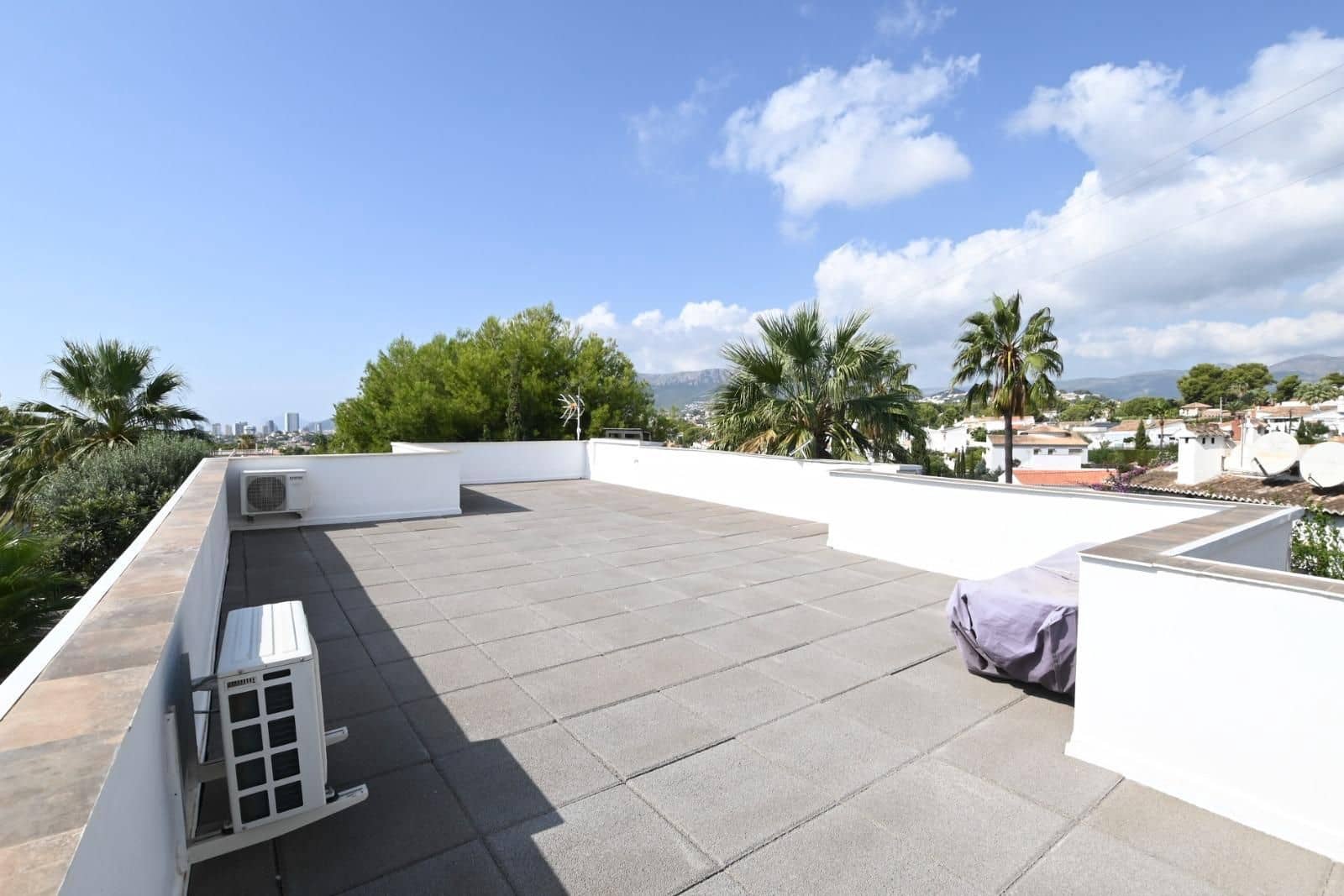 7 soveværelse Villa til salg i Calpe / Calp med swimmingpool - € 695.000 (Ref: 9772644)