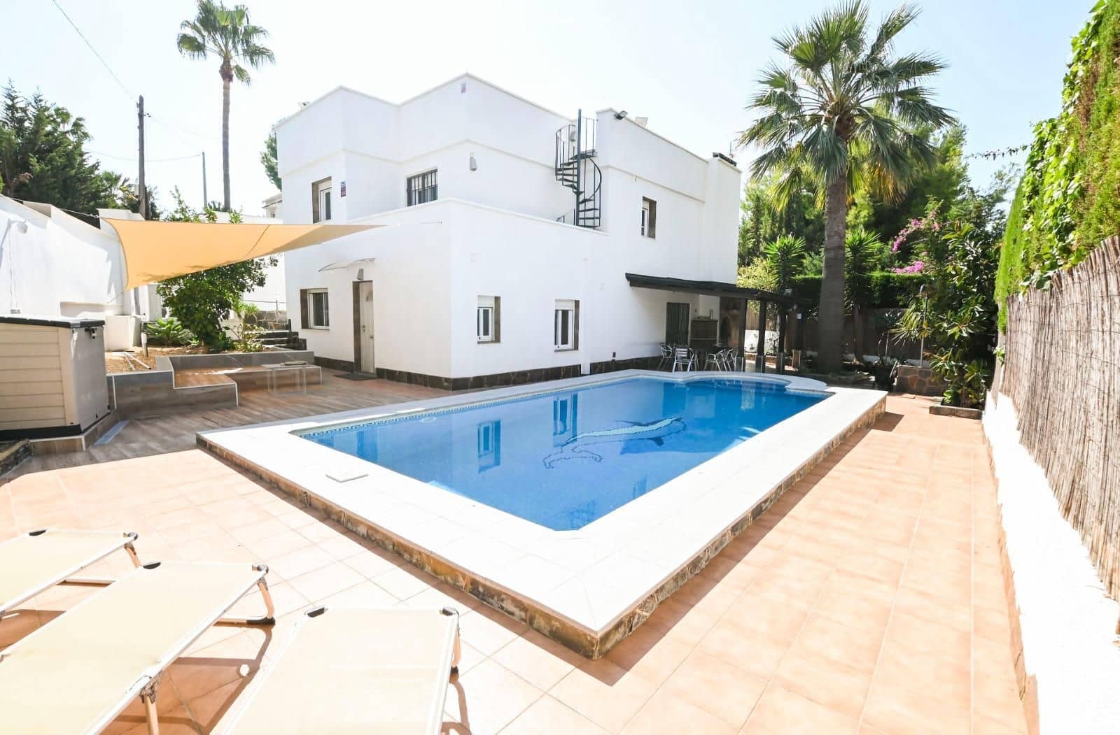 7 soveværelse Villa til salg i Calpe / Calp med swimmingpool - € 695.000 (Ref: 9772644)