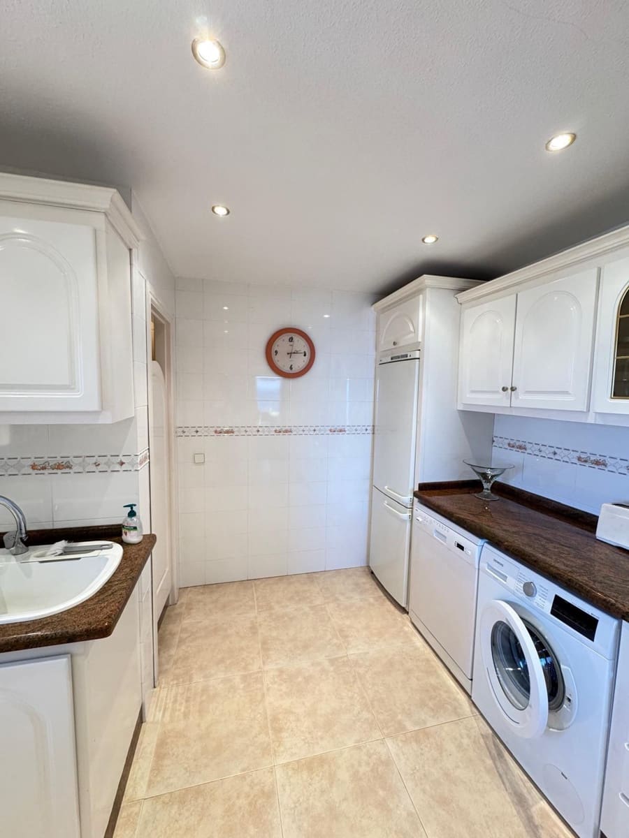 3 sypialnia Apartament na sprzedaż w Altea z basenem garażem - 575 000 € (Ref: 9891551)