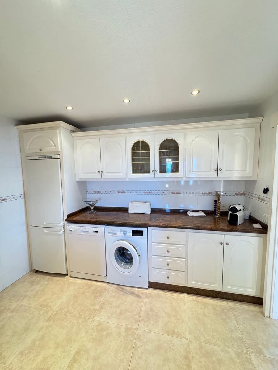 3 sypialnia Apartament na sprzedaż w Altea z basenem garażem - 575 000 € (Ref: 9891551)
