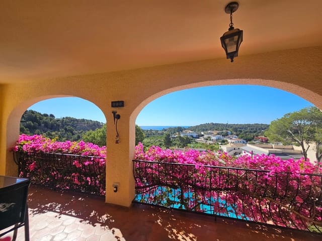 4 slaapkamer Villa te koop in Altea la Vella, Altea met zwembad garage - € 1.400.000 (Ref: 9893661)