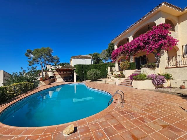 4 slaapkamer Villa te koop in Altea la Vella, Altea met zwembad garage - € 1.400.000 (Ref: 9893661)