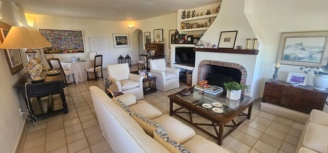 6 slaapkamer Villa te koop in Altea met zwembad garage - € 1.590.000 (Ref: 9919259)