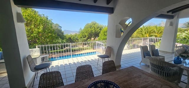 6 slaapkamer Villa te koop in Altea met zwembad garage - € 1.590.000 (Ref: 9919259)