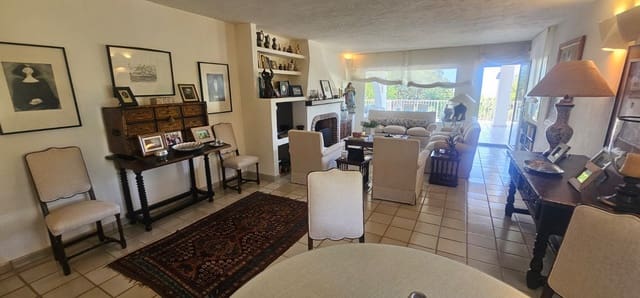 6 slaapkamer Villa te koop in Altea met zwembad garage - € 1.590.000 (Ref: 9919259)