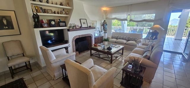 6 slaapkamer Villa te koop in Altea met zwembad garage - € 1.590.000 (Ref: 9919259)
