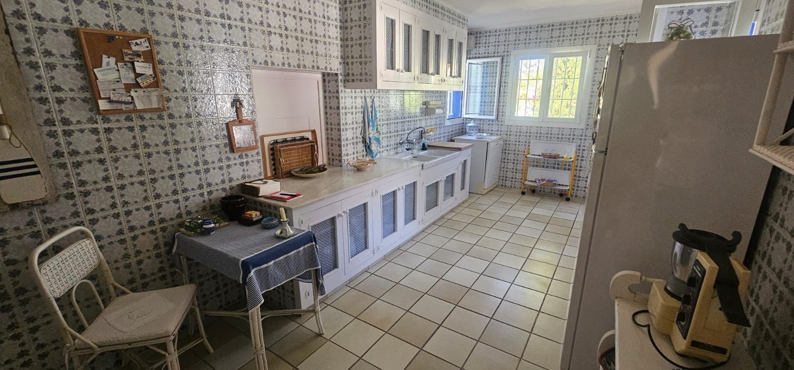 6 bedroom Villa for sale in Altea with pool garage - € 1,590,000 (Ref: 9919259)