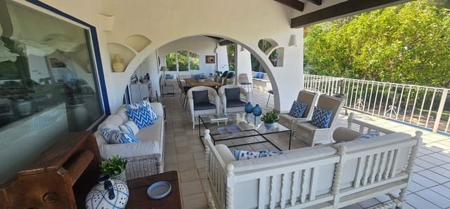6 slaapkamer Villa te koop in Altea met zwembad garage - € 1.590.000 (Ref: 9919259)