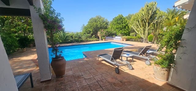 6 slaapkamer Villa te koop in Altea met zwembad garage - € 1.590.000 (Ref: 9919259)