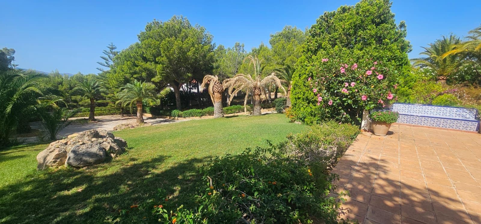 6 bedroom Villa for sale in Altea with pool garage - € 1,590,000 (Ref: 9919259)