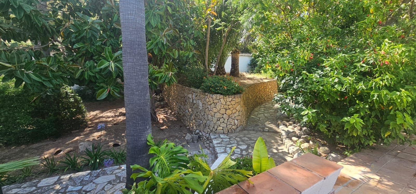 6 bedroom Villa for sale in Altea with pool garage - € 1,590,000 (Ref: 9919259)