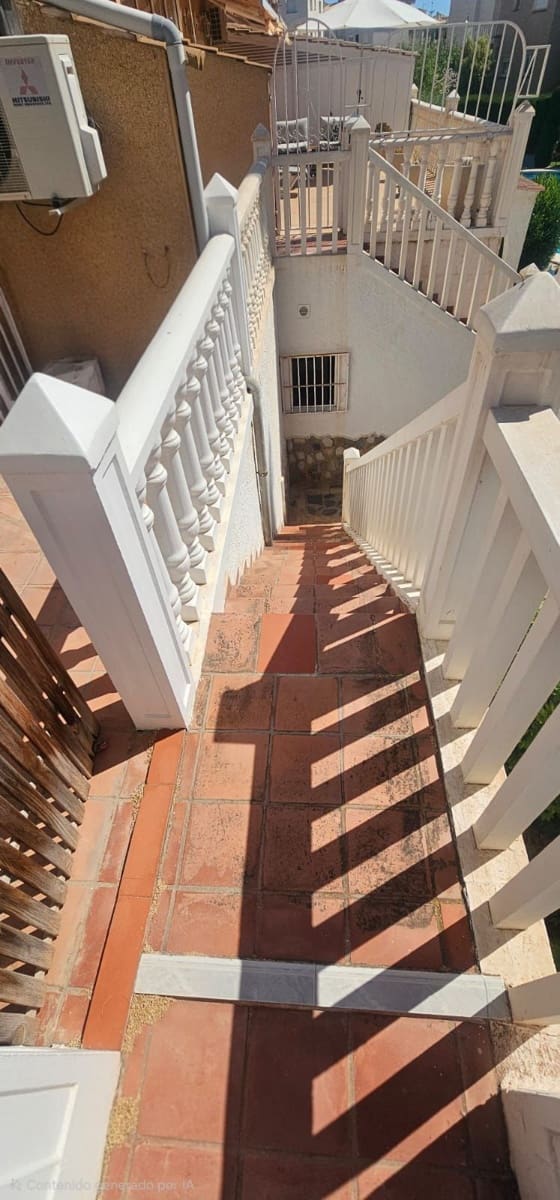 Casa de 1 habitación en Albir en venta con piscina - 205.000 € (Ref: 9945036)