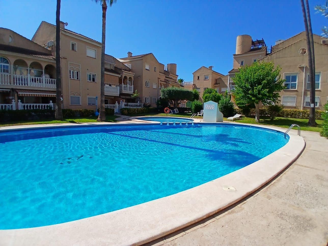 Casa de 1 habitación en Albir en venta con piscina - 205.000 € (Ref: 9945036)