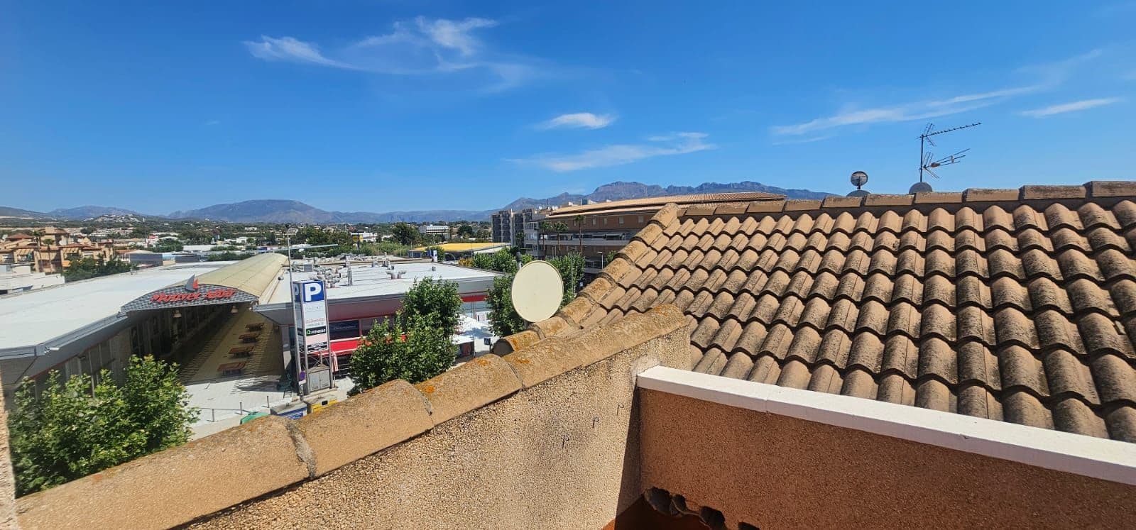 Casa de 1 habitación en Albir en venta con piscina - 205.000 € (Ref: 9945036)