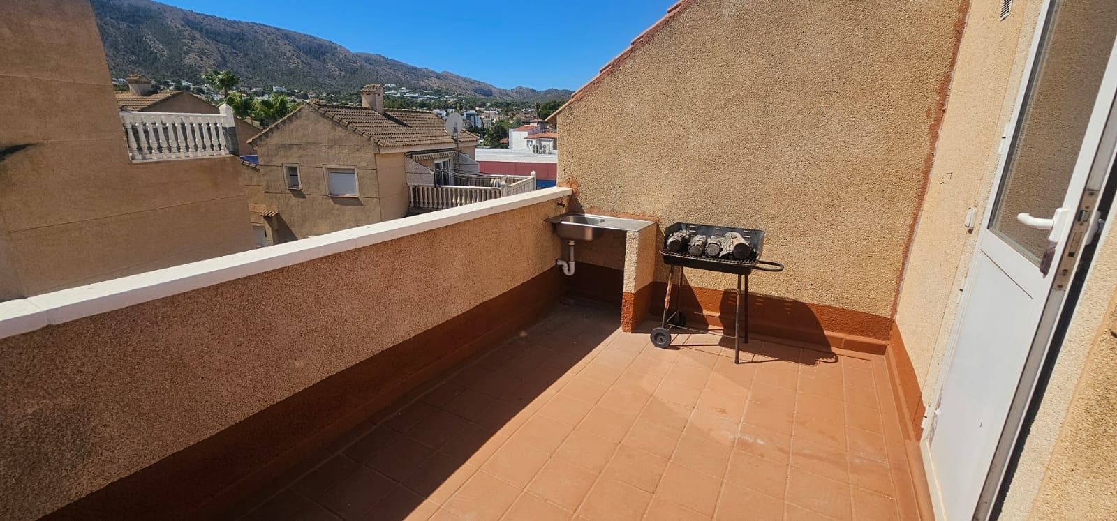 Casa de 1 habitación en Albir en venta con piscina - 205.000 € (Ref: 9945036)