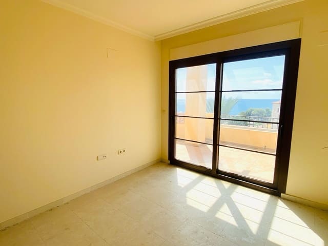 Apartamento de 2 habitaciones en Altea en venta con piscina garaje - 1.050.000 € (Ref: 9984296)
