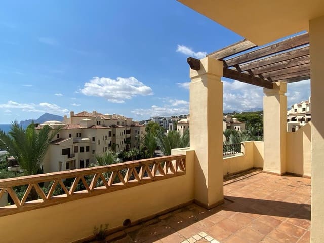 Apartamento de 2 habitaciones en Altea en venta con piscina garaje - 1.050.000 € (Ref: 9984296)