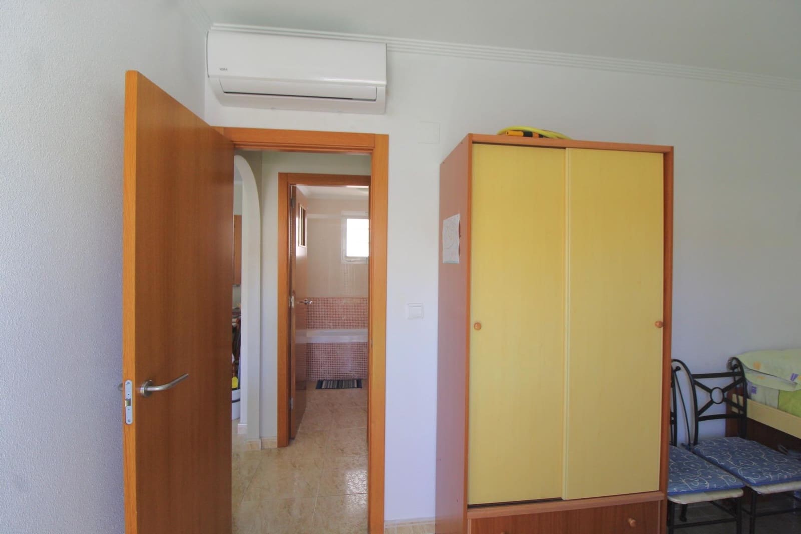 3 soverom Penthouse til salgs i Torrevieja med svømmebasseng - € 220 000 (Ref: 10109689)