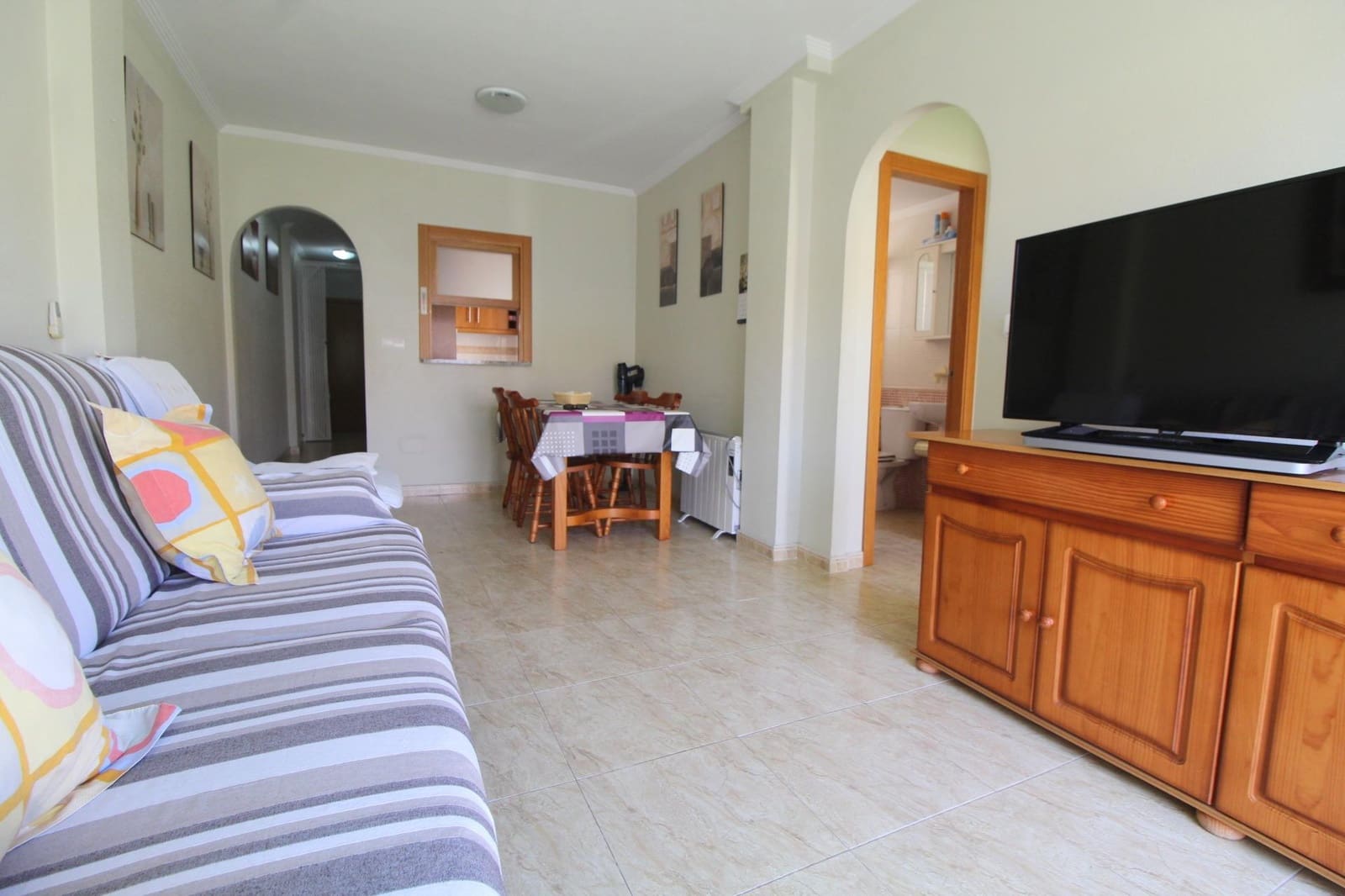 3 soverom Penthouse til salgs i Torrevieja med svømmebasseng - € 220 000 (Ref: 10109689)