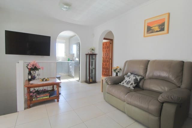 3 sypialnia Willa na sprzedaż w El Chaparral, Torrevieja z basenem garażem - 325 000 € (Ref: 10173963)