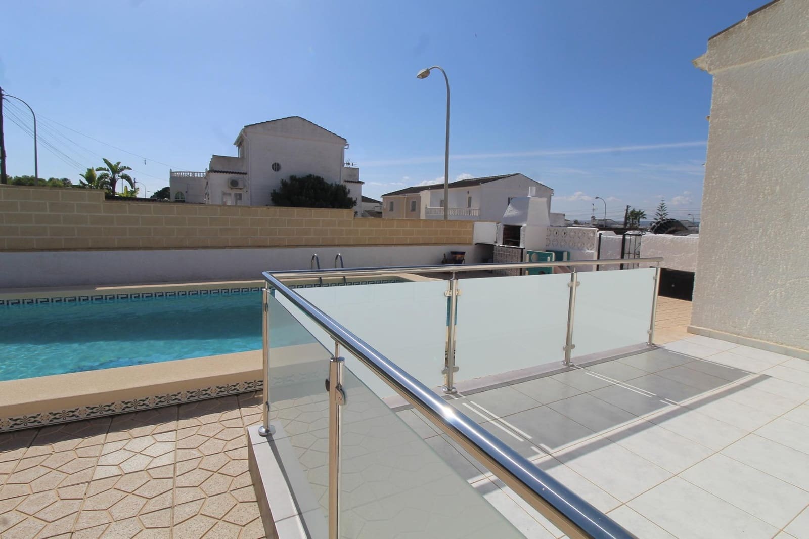 3 soveværelse Villa til salg i Torrevieja med swimmingpool garage - € 325.000 (Ref: 10173963)