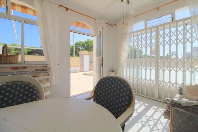 3 sypialnia Willa na sprzedaż w El Chaparral, Torrevieja z basenem garażem - 325 000 € (Ref: 10173963)