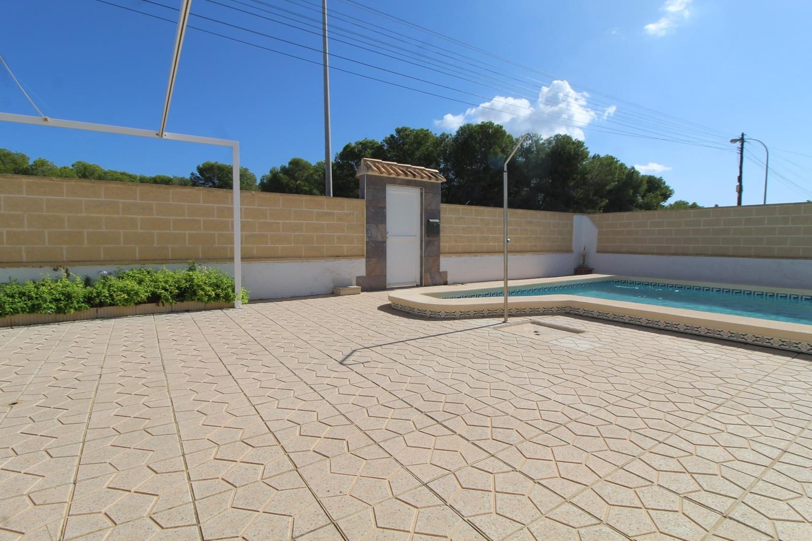 3 soveværelse Villa til salg i Torrevieja med swimmingpool garage - € 325.000 (Ref: 10173963)