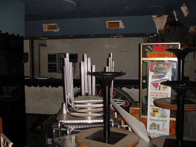 Commercial for sale in Playa del Acequión, Torrevieja - € 162,000 (Ref: 6158003)