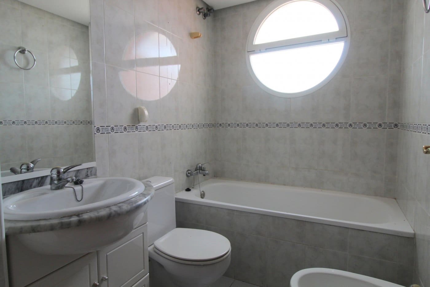 3 sypialnia Penthouse na sprzedaż w Torrevieja - 200 000 € (Ref: 6882218)