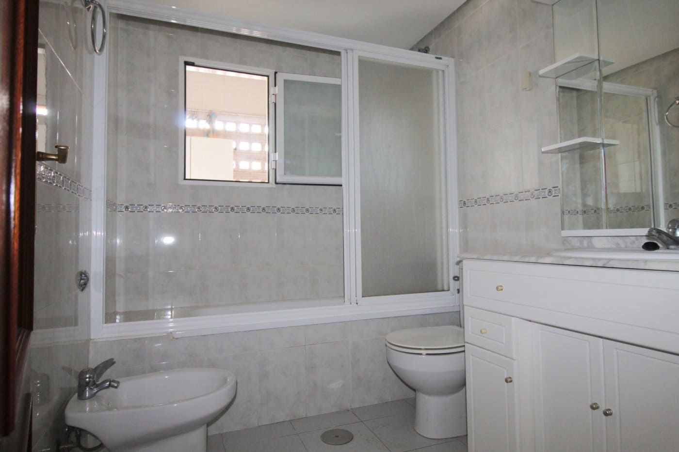 3 sypialnia Penthouse na sprzedaż w Torrevieja - 200 000 € (Ref: 6882218)