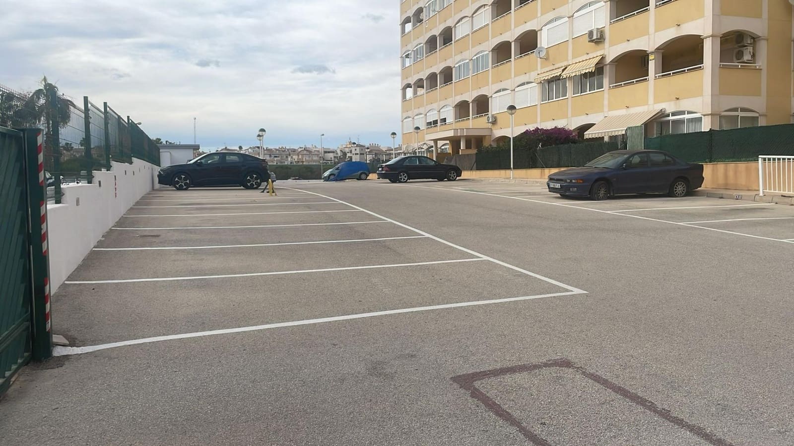 Garage til salg i La Mata - € 10.890 (Ref: 6893487)