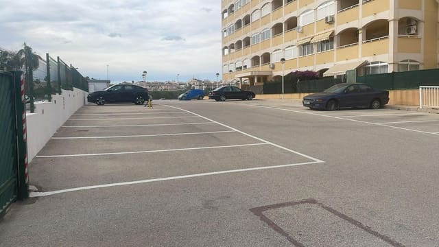 Garaż na sprzedaż w La Mata, Torrevieja - 10 890 € (Ref: 6893487)