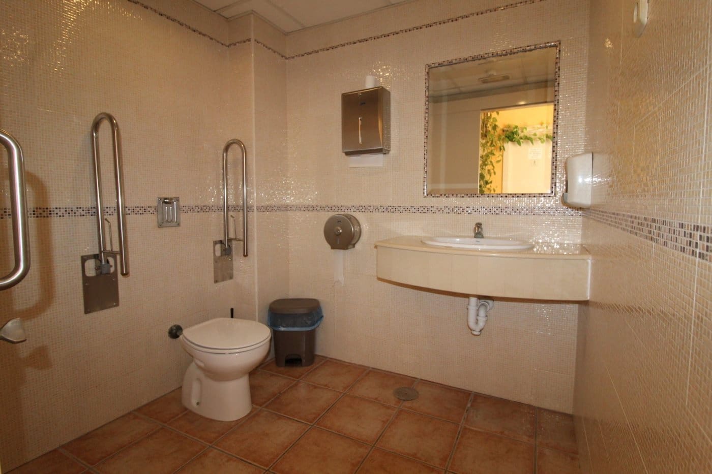 Local Commercial à vendre à Torrevieja - 170 000 € (Ref: 7236901)