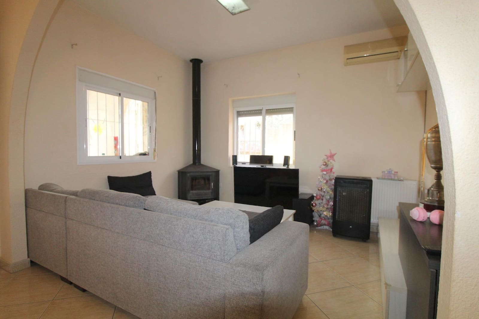 2 soveværelse Semi-Rækkehus til salg i Orihuela med swimmingpool - € 275.000 (Ref: 8634668)