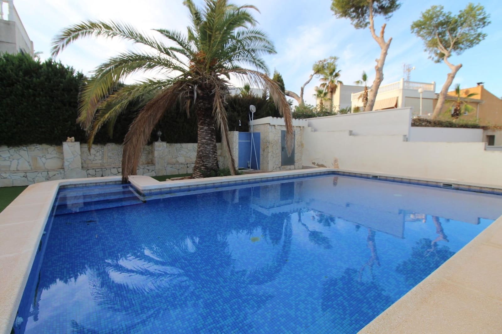 2 soveværelse Semi-Rækkehus til salg i Orihuela med swimmingpool - € 275.000 (Ref: 8634668)