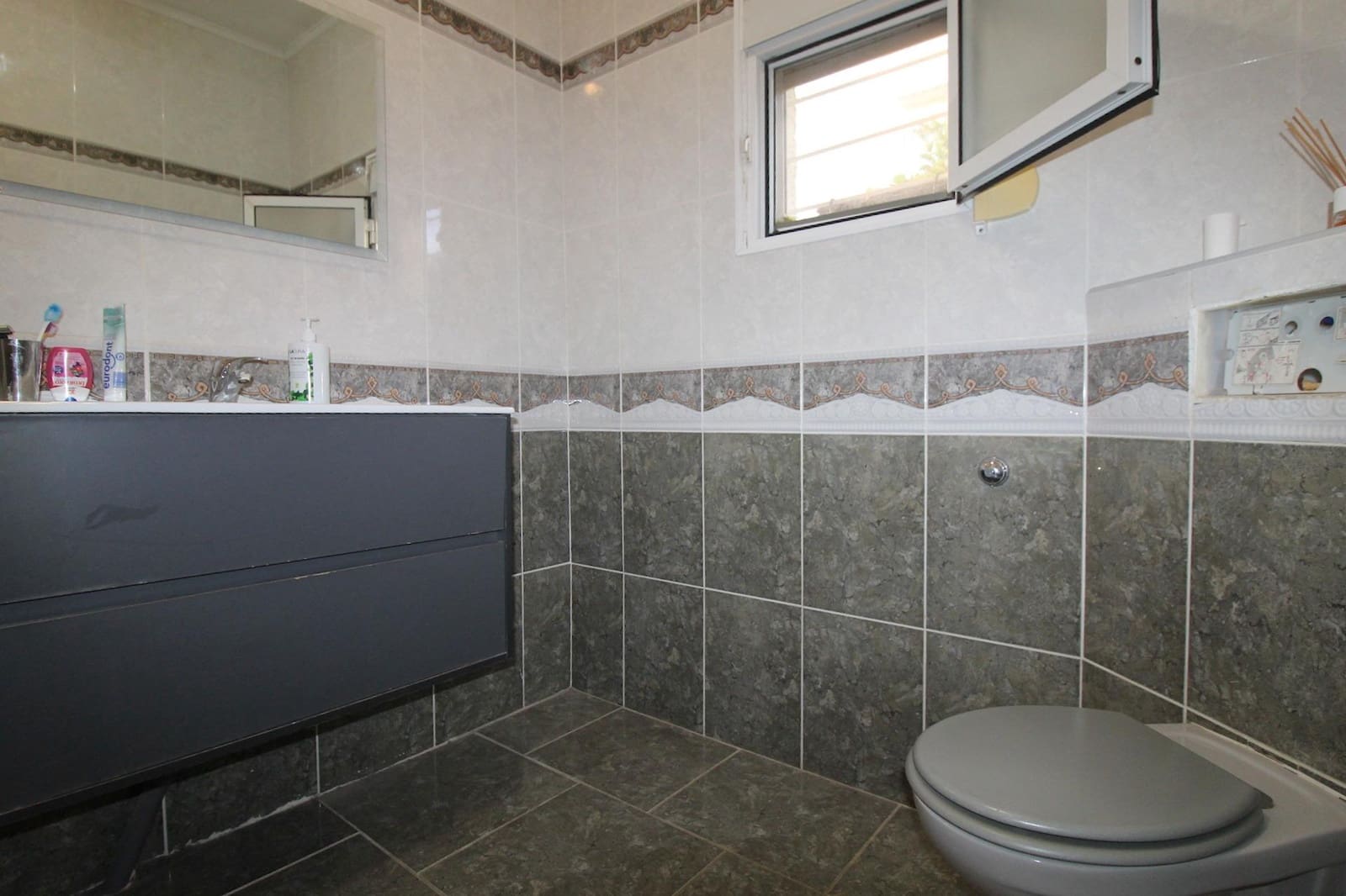 2 soveværelse Semi-Rækkehus til salg i Orihuela med swimmingpool - € 275.000 (Ref: 8634668)