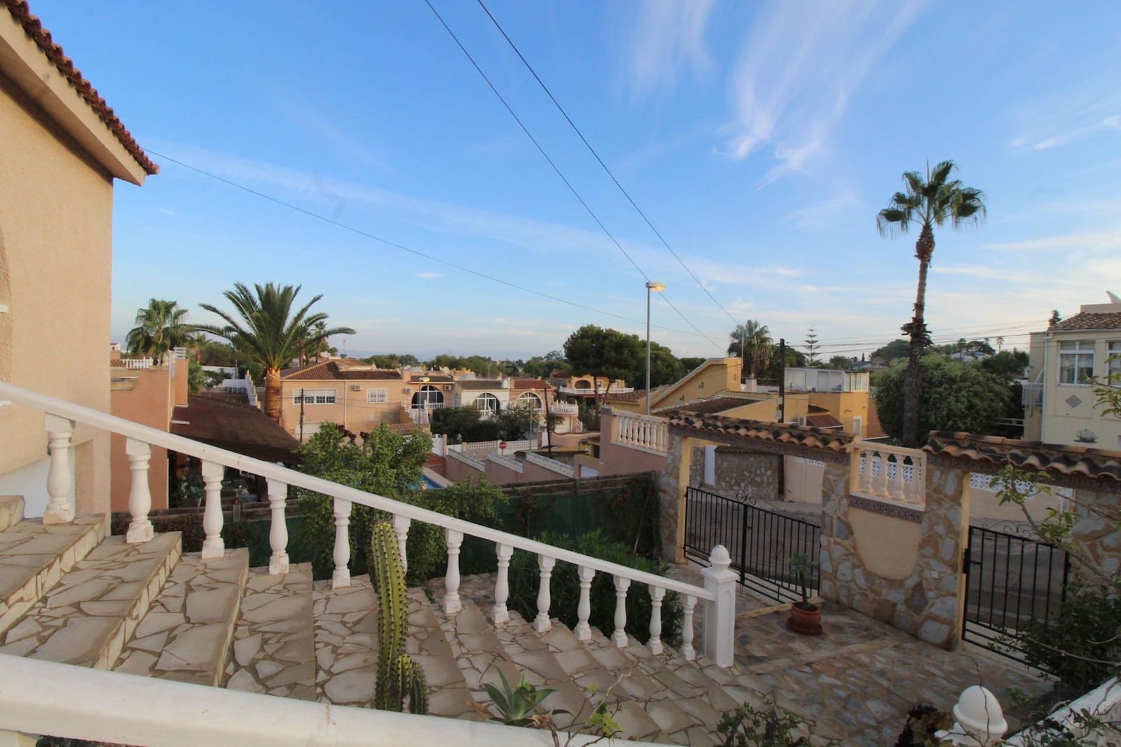 2 soveværelse Semi-Rækkehus til salg i Orihuela med swimmingpool - € 275.000 (Ref: 8634668)