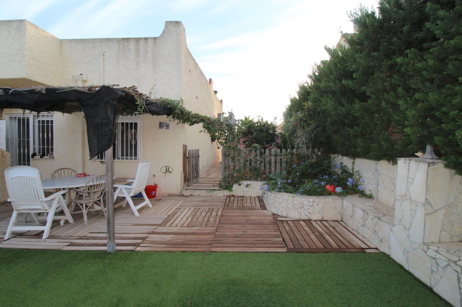 2 soveværelse Semi-Rækkehus til salg i Orihuela med swimmingpool - € 275.000 (Ref: 8634668)